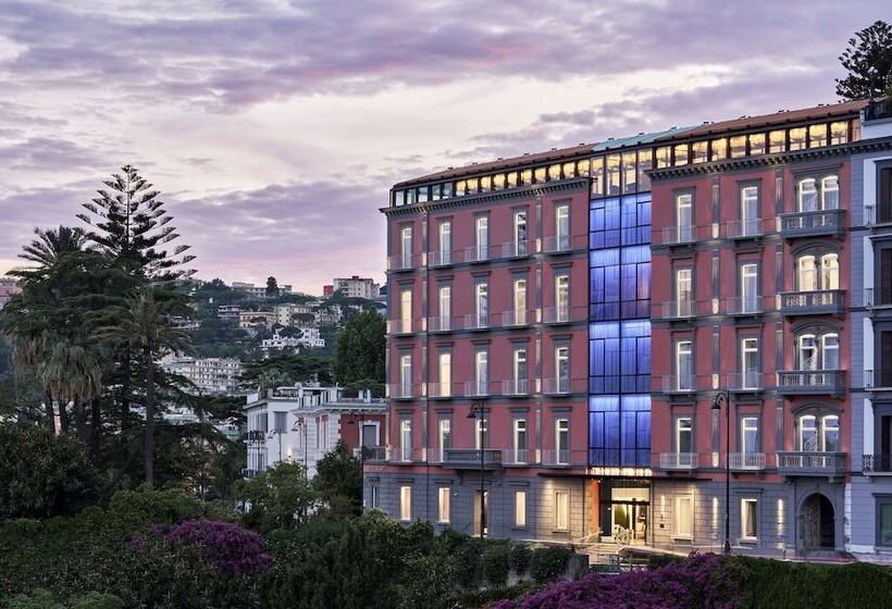 هتل De Bonart Naples   Curio Collection By Hilton