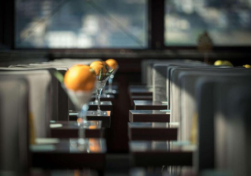 هتل De Bonart Naples   Curio Collection By Hilton