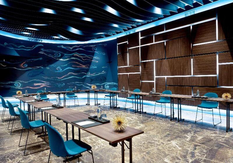 هتل De Bonart Naples   Curio Collection By Hilton