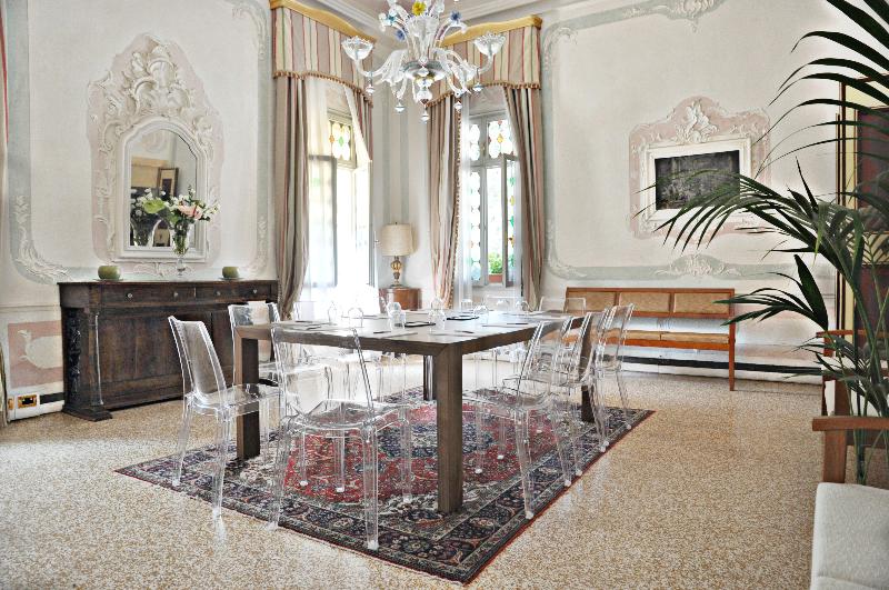 هتل Villa Condulmer