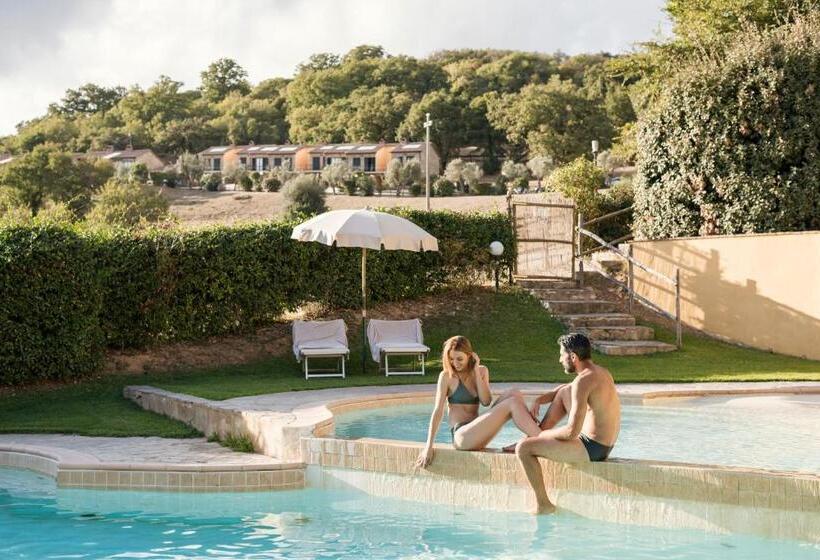 فندق Antico Casale Di Scansano Resort