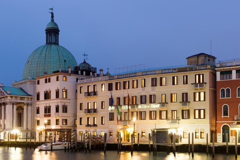 هتل Carlton on The Grand Canal
