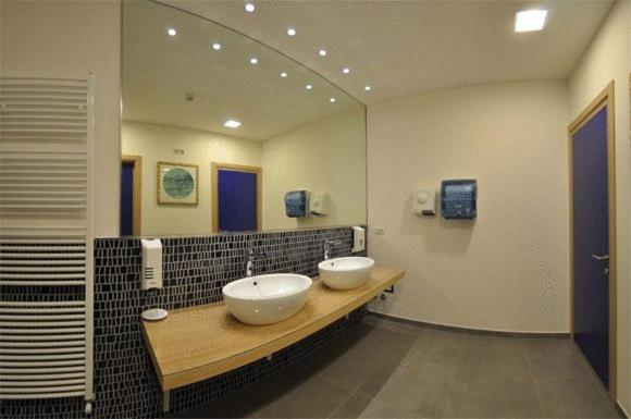 هتل Haus Charlotte