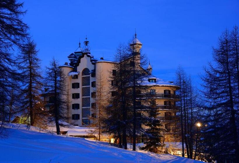 هتل Principi Di Piemonte Sestriere