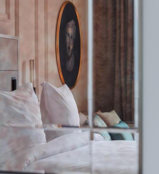 هتل San Domenico Palace, Taormina, A Four Seasons