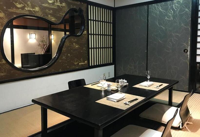 هتل Sari Pacific Jakarta, Autograph Collection