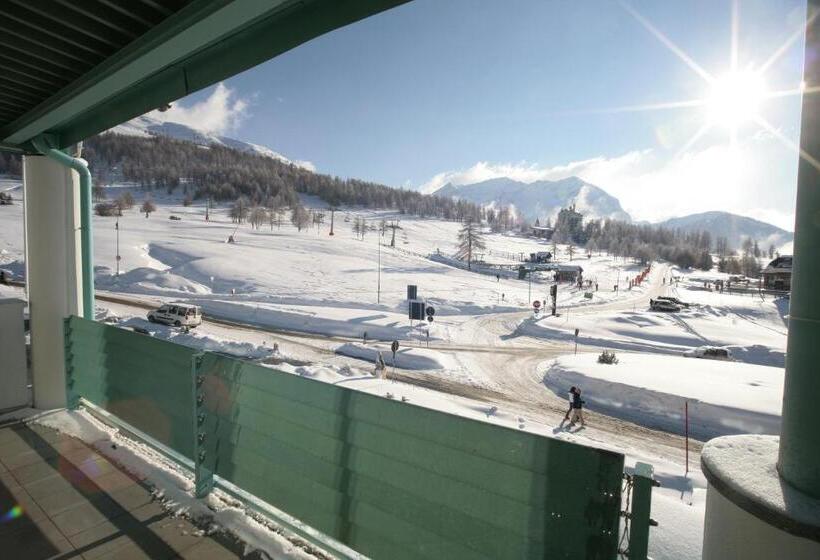 هتل Th Sestriere   Villaggio Olimpico