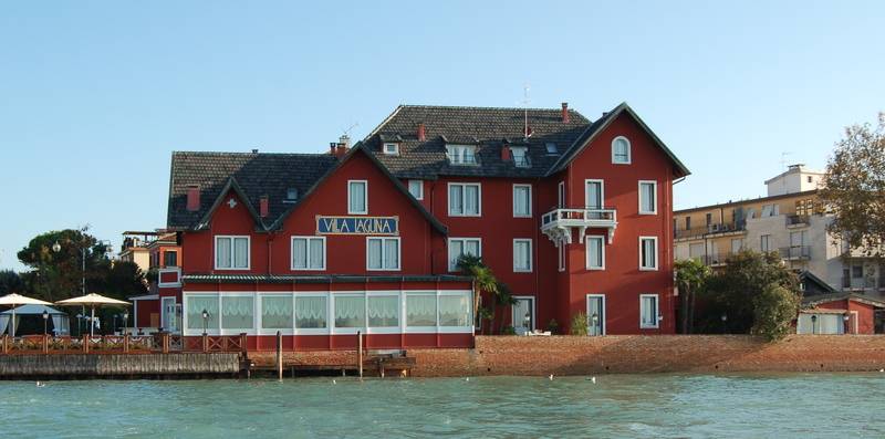 هتل Villa Laguna