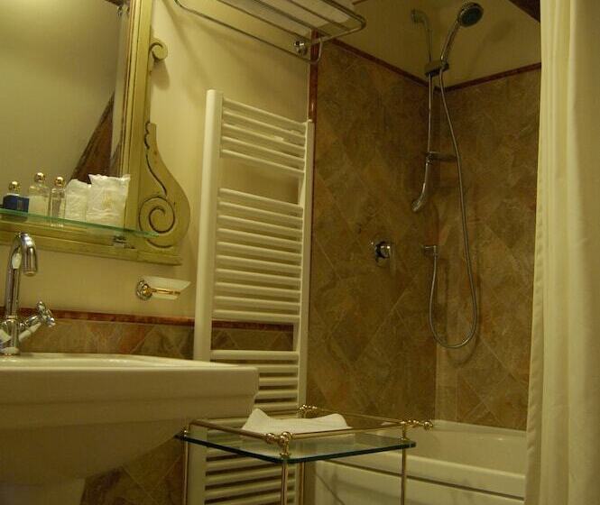 هتل Villa Laguna