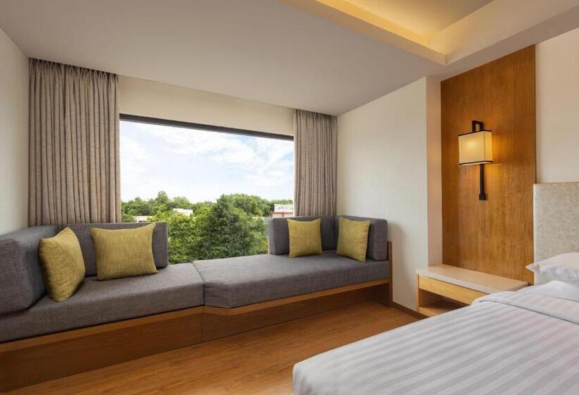 فندق Courtyard By Marriott Tiruchirappalli