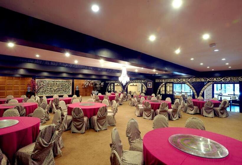 هتل Garden Palace