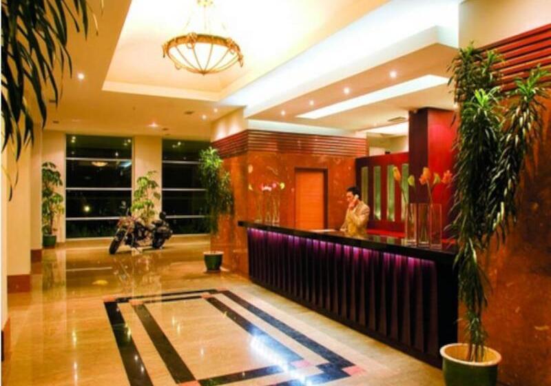 هتل Grand Mahkota