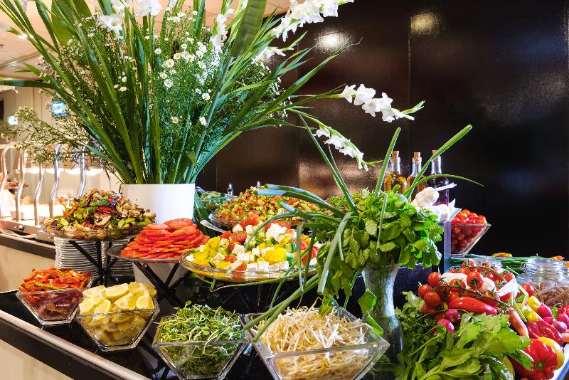 ホテル Leonardo Beach Tel Aviv