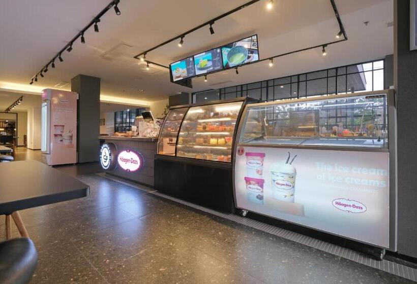 Metro Park View Hotel Kota Lama Semarang