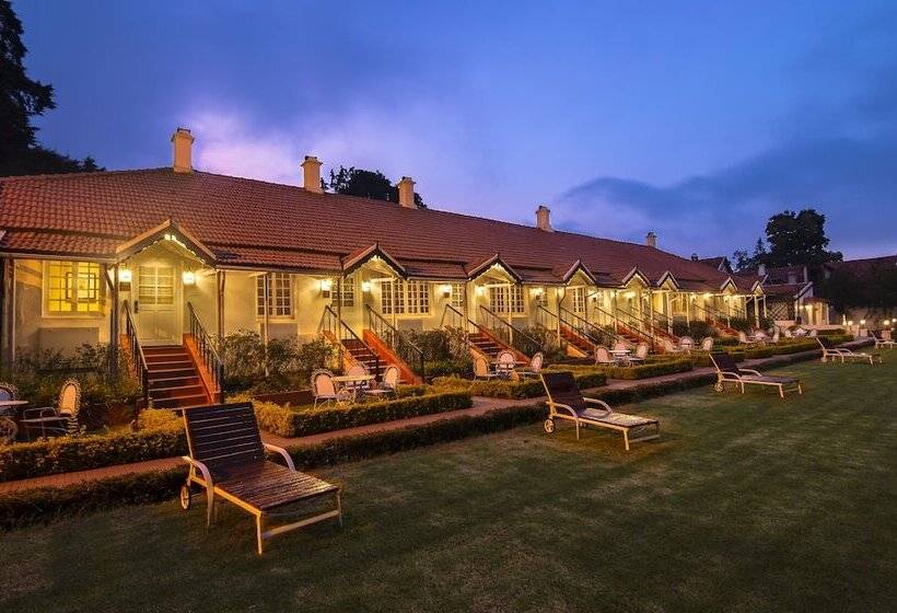 هتل Savoy  Ihcl Seleqtions