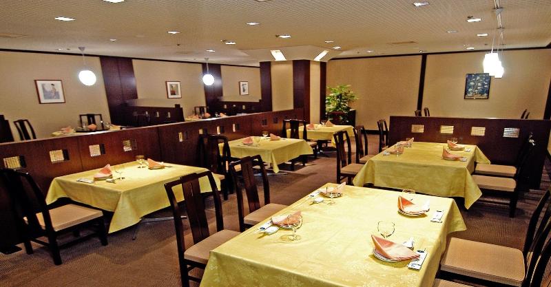 فندق The Crown Palais New Hankyu Kochi
