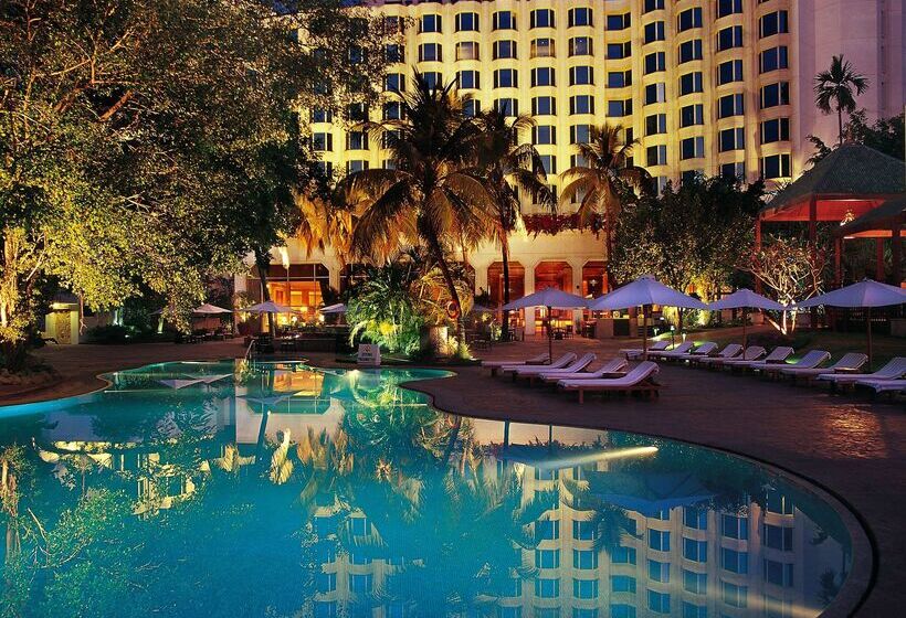 Отель The Leela Mumbai