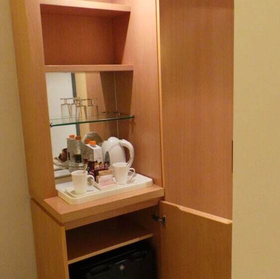 هتل Amman Airport