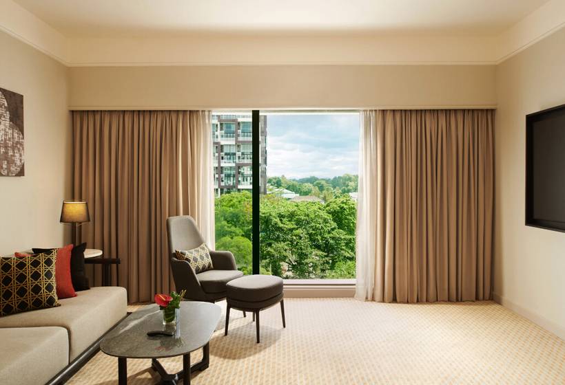 هتل Hilton Kuching