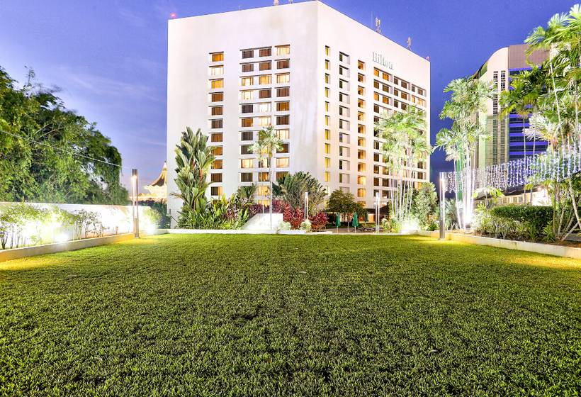 هتل Hilton Kuching