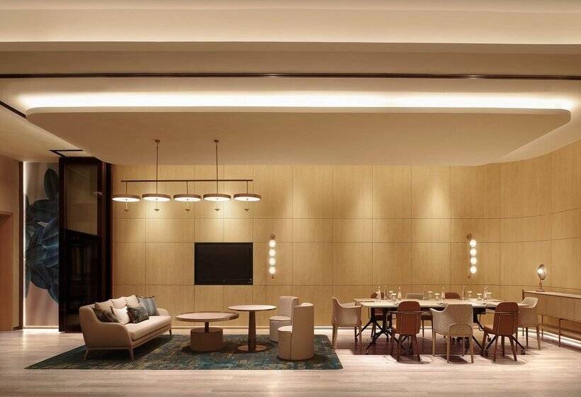 هتل Hilton Petaling Jaya