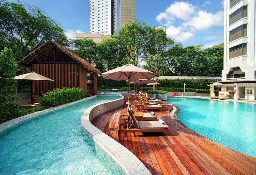 هتل Hilton Petaling Jaya