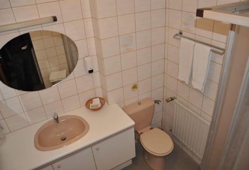 هتل Hostellerie Val Fleuri