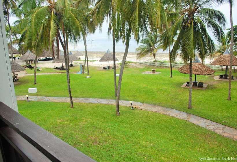 Hotel Cocoa Luxury Resort, Nyali, Mombasa