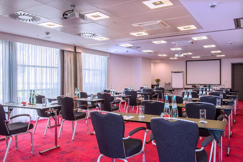 هتل Park Inn By Radisson Luxembourg City