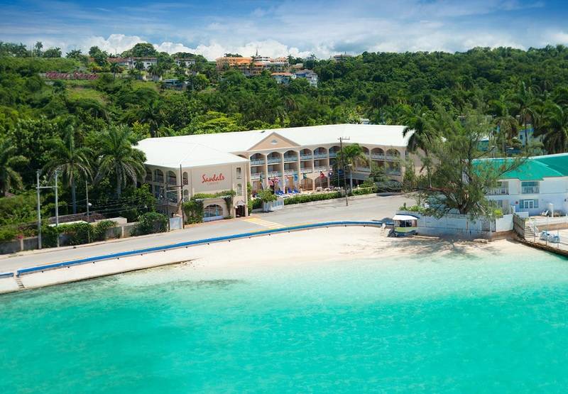هتل Sandals Inn