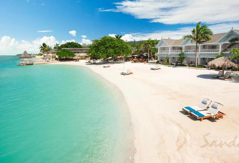 هتل Sandals Royal Caribbean   All Inclusive Couples Only