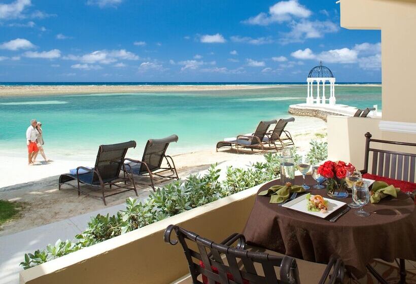 هتل Sandals Royal Caribbean   All Inclusive Couples Only