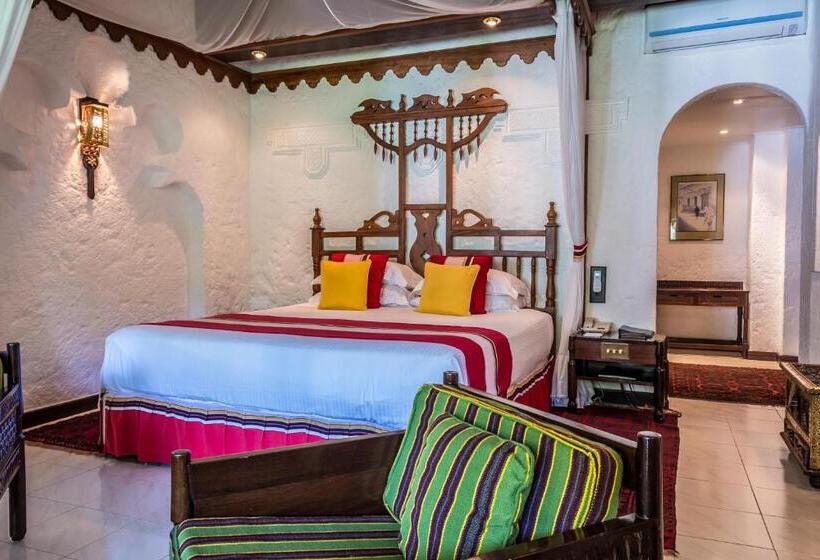 בית מלון כפרי Serena Beach Resort & Spa