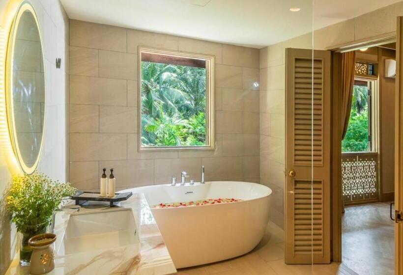 Pelangi Beach Resort & Spa, Langkawi
