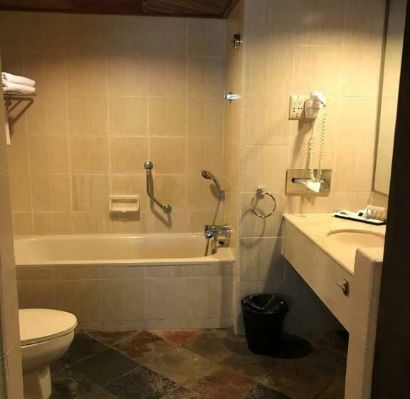 هتل Holiday Villa  & Suites Subang