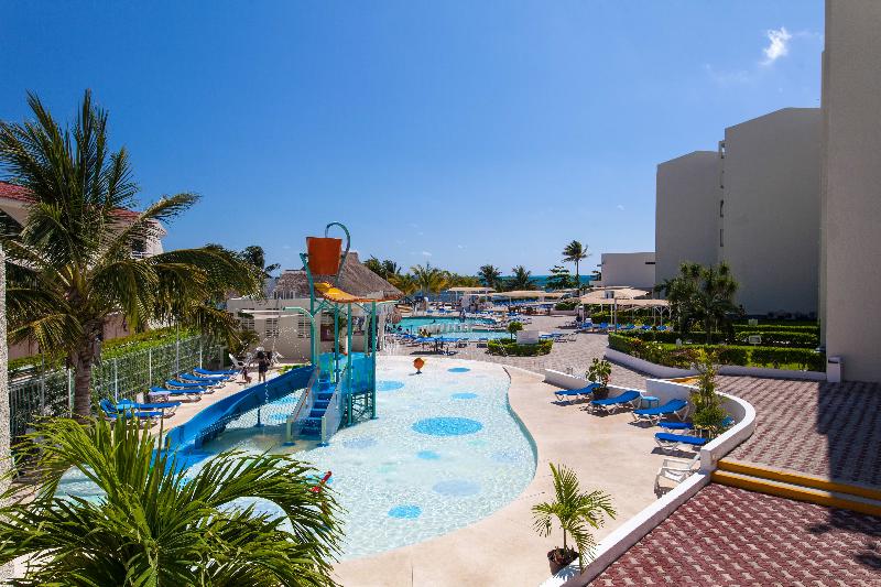 هتل Aquamarina Beach Resort