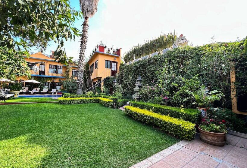 هتل Hacienda De Las Flores