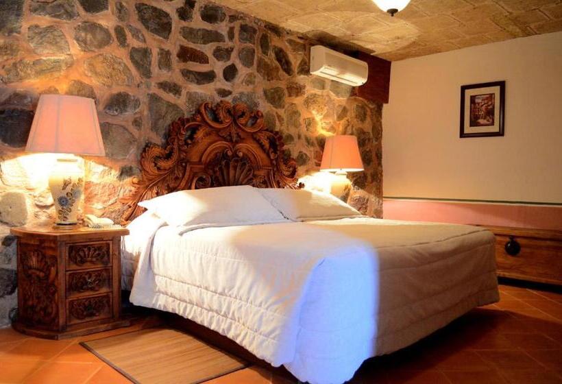 هتل Posada De La Aldea
