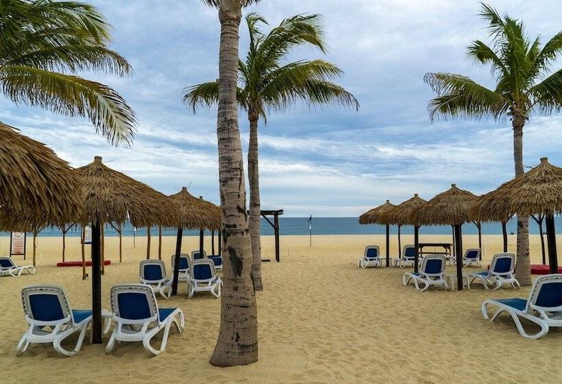هتل Grand Decameron Los Cabos, A Trademark All Inclusive Resort