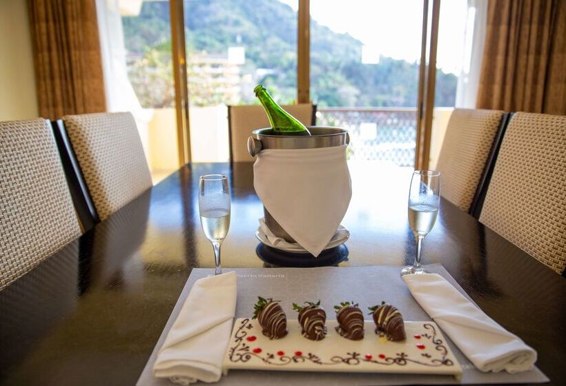 אתר נופש Barcelo Puerto Vallarta  All Inclusive