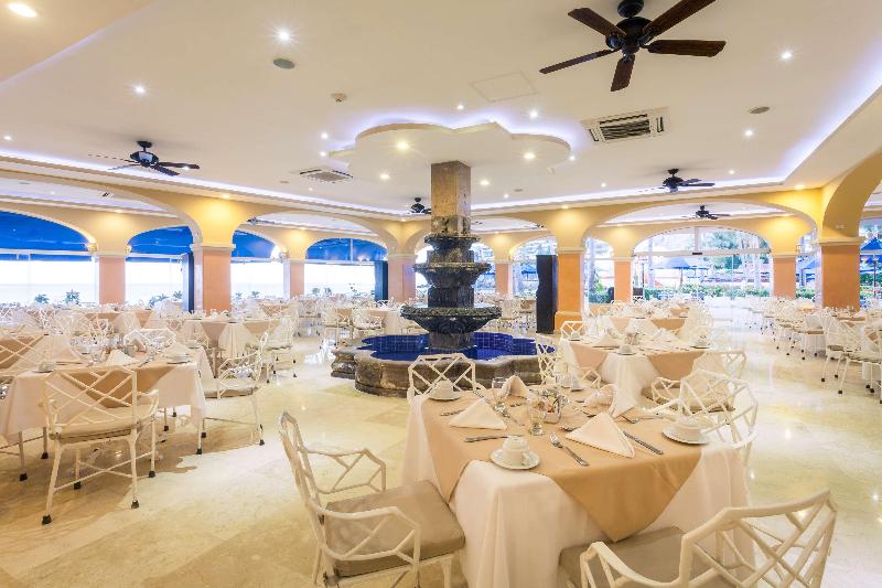 אתר נופש Barcelo Puerto Vallarta  All Inclusive