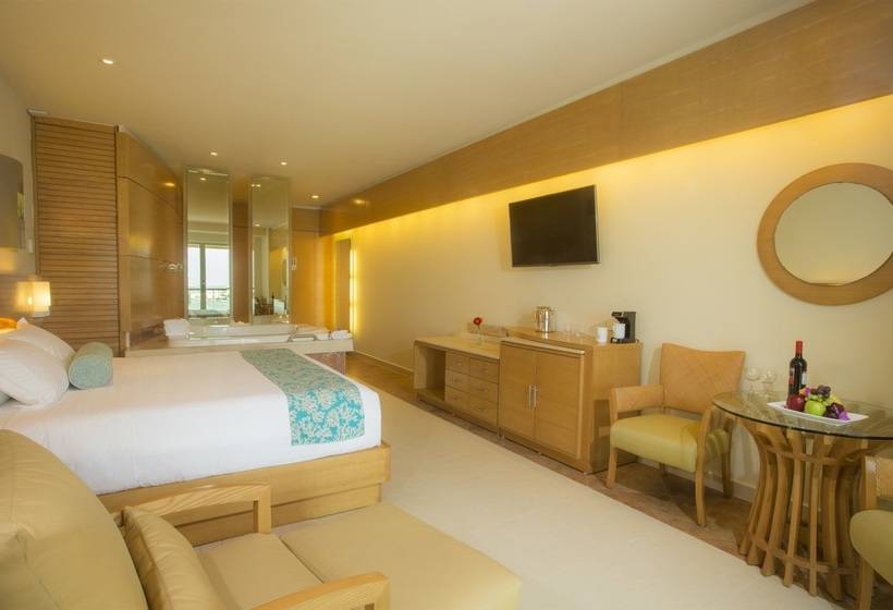 リゾートホテル Beach Palace All Inclusive