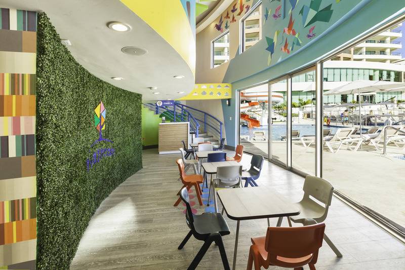 リゾートホテル Beach Palace All Inclusive