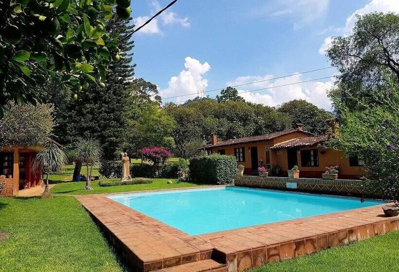 هتل Villa Patzcuaro Garden