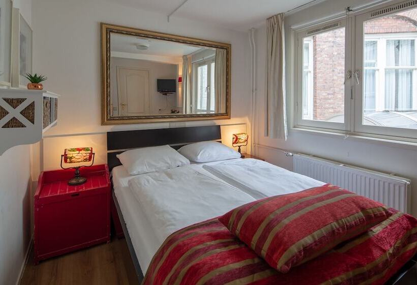 فندق Amsterdam House