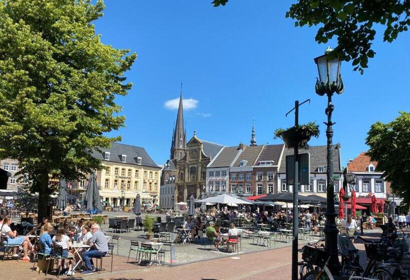 Отель De Limbourg