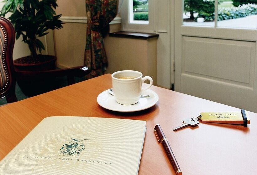 هتل Landgoed Groot Warnsborn