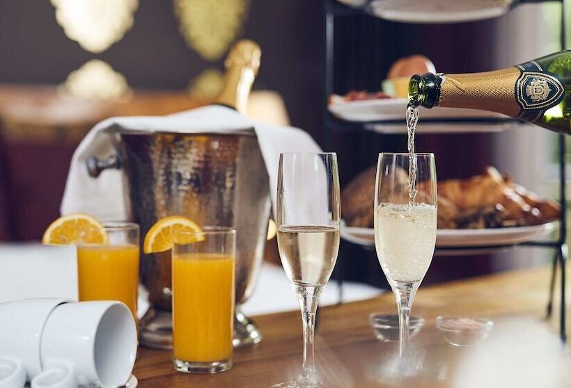 هتل Landgoed Groot Warnsborn