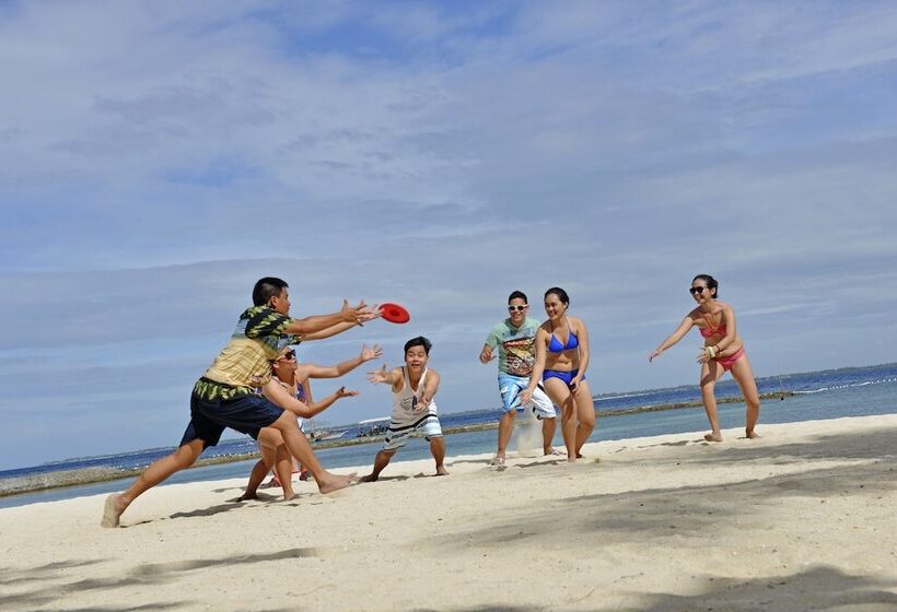 Hotelli Costabella Tropical Beach