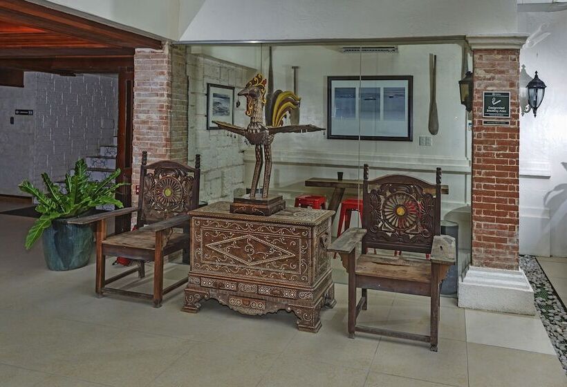 Hotelli Costabella Tropical Beach